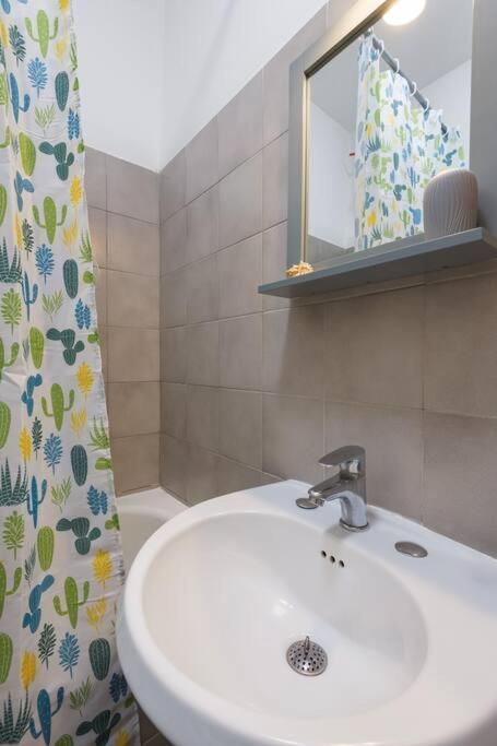 Salita S. Anna - Affitti Brevi Italia Apartment *